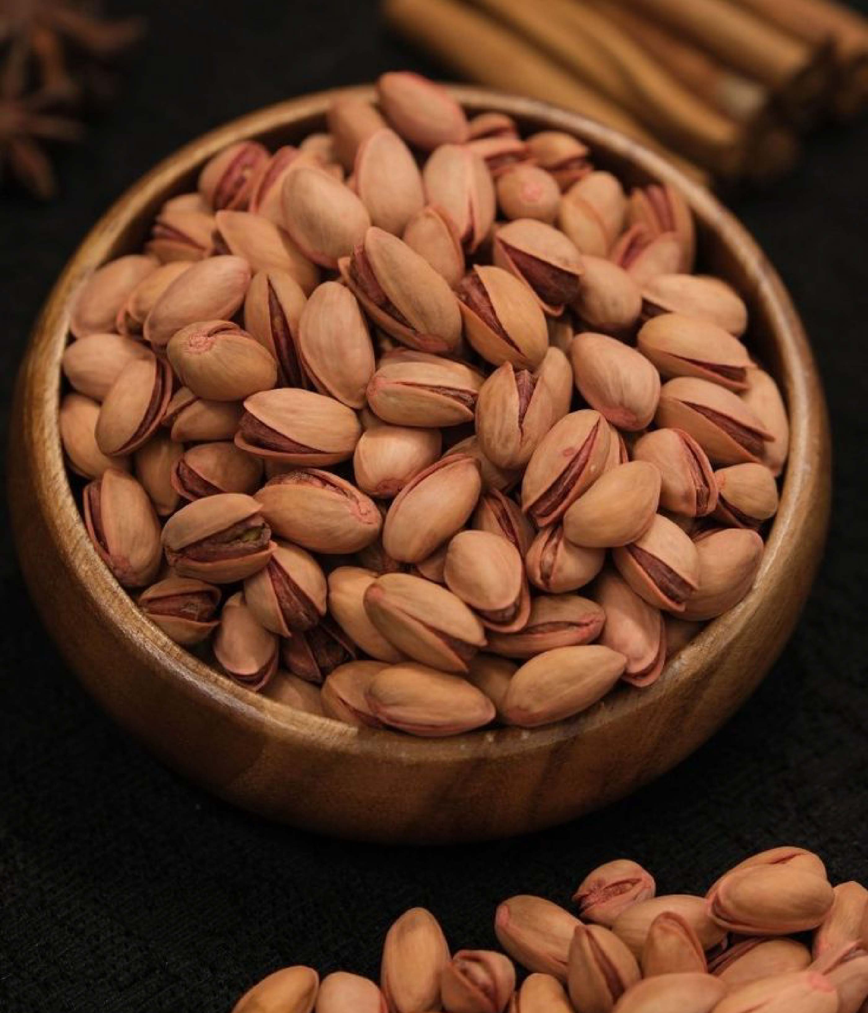 پسته اکبری ( شور زعفرانی )